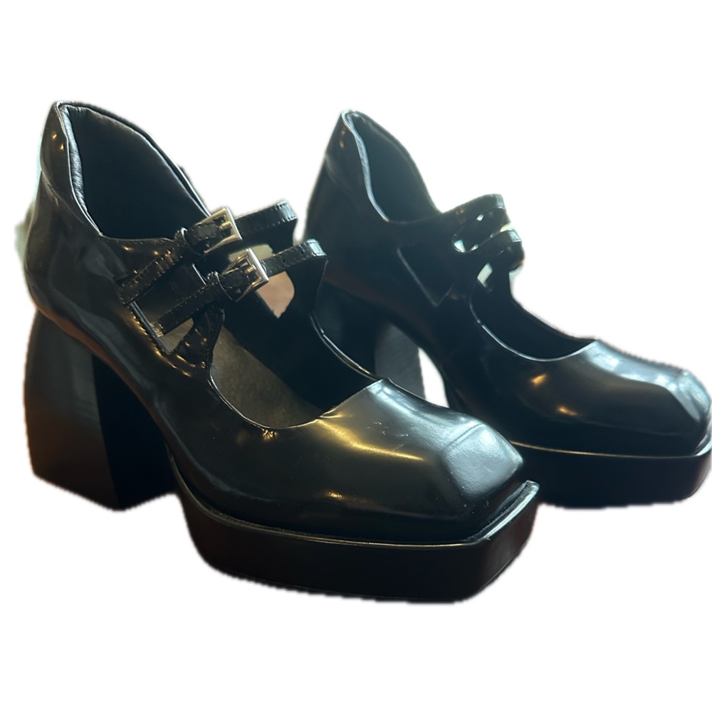NWOT Jeffrey Campbell x Free People Double Strap Mary Jane Platform Pump